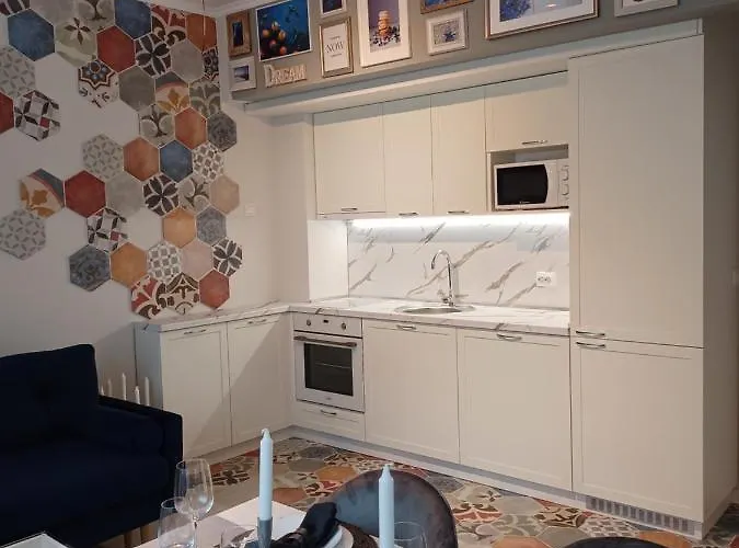 Tara Deluxe Апартаменты Варна