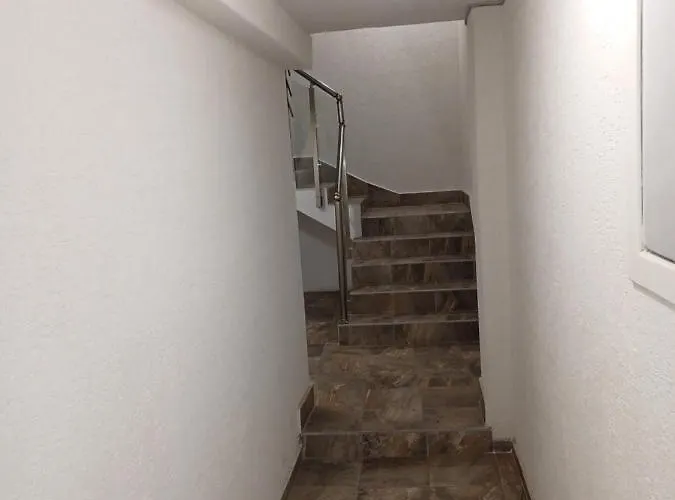 Tara Deluxe Варна