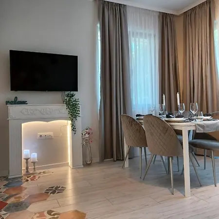 Tara Deluxe Apartment *