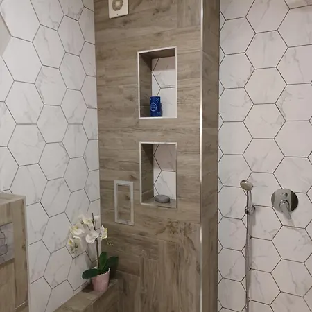 Tara Deluxe Appartement *