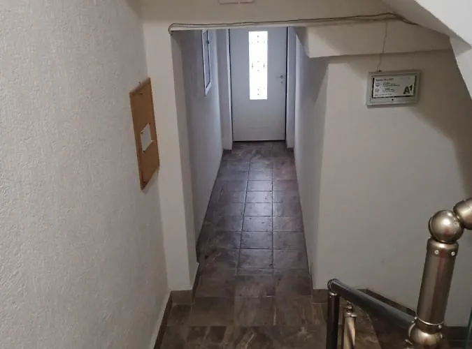 Tara Deluxe アパート *